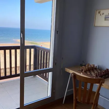 Joli Studio En Front De Mer - Cabourg Exterior photo