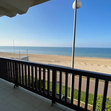 Joli Studio En Front De Mer - Cabourg Exterior photo